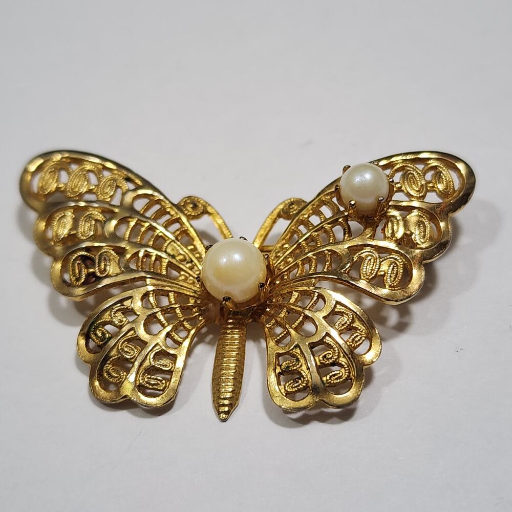 Butterfly Brooch Pin Faux Pearls Openwork Filigree Wings Gold Tone Vintage 1990s